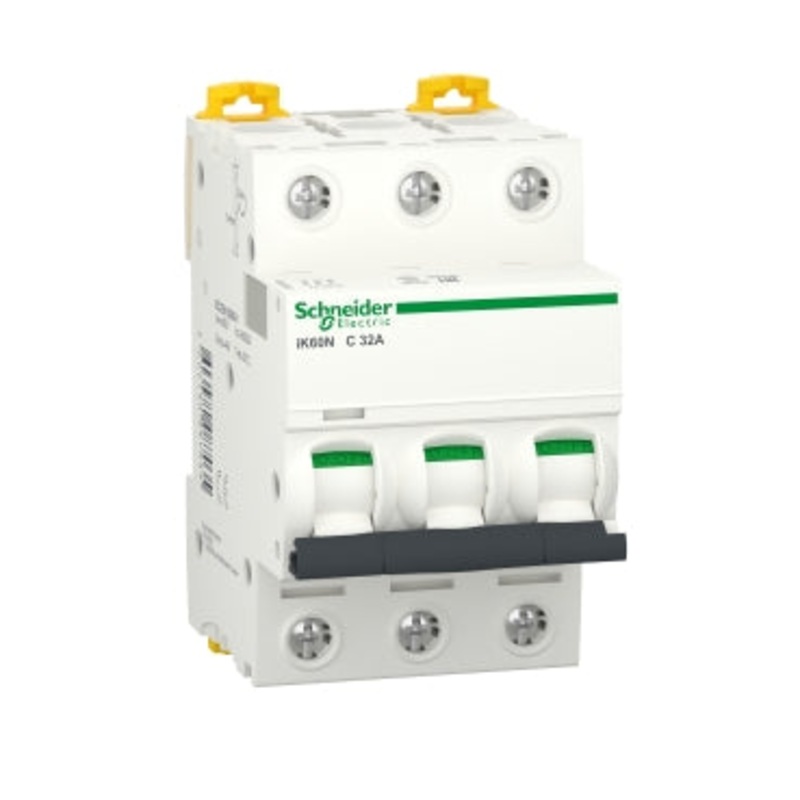 Miniature circuit breaker - 3P - 32 A | A9K24332